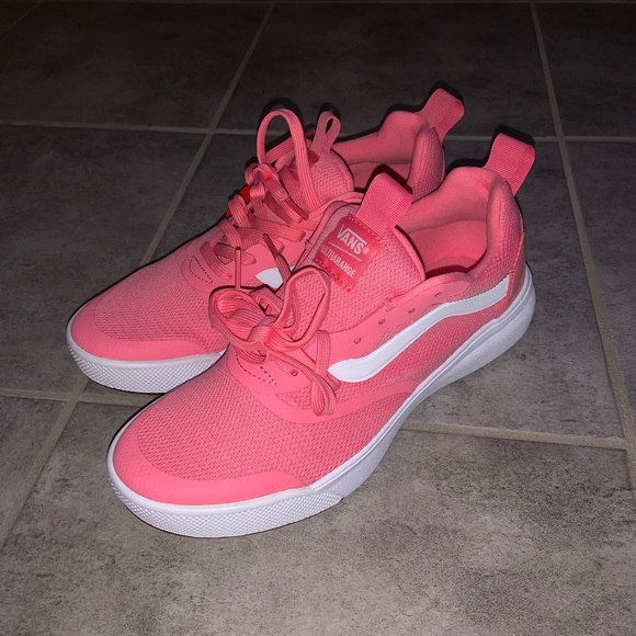 vans ultrarange strawberry pink